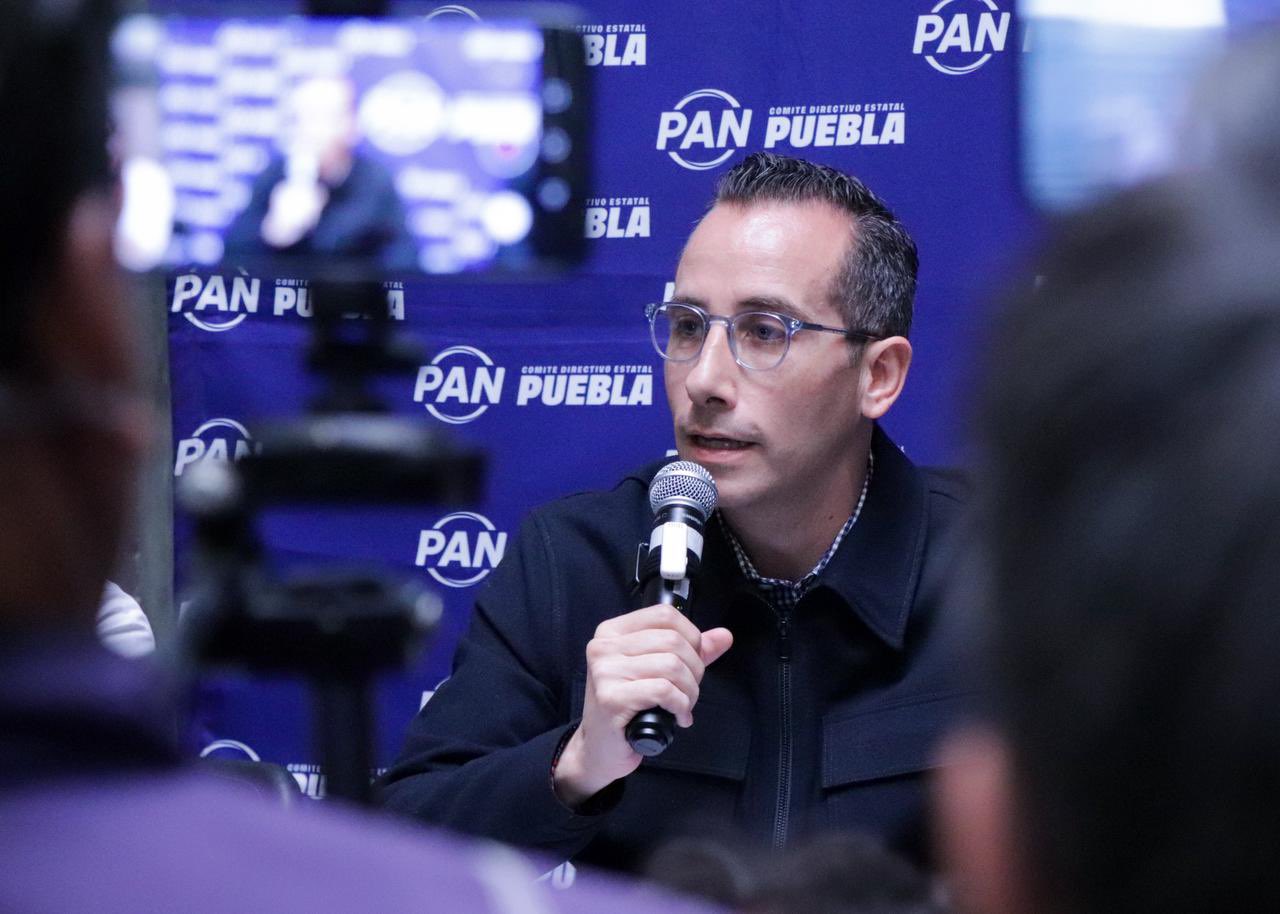 Riestra se descarta para competir por la capital poblana para 2027 y perfila candidatura femenina en el PAN. FOTO: X @marioriestra.