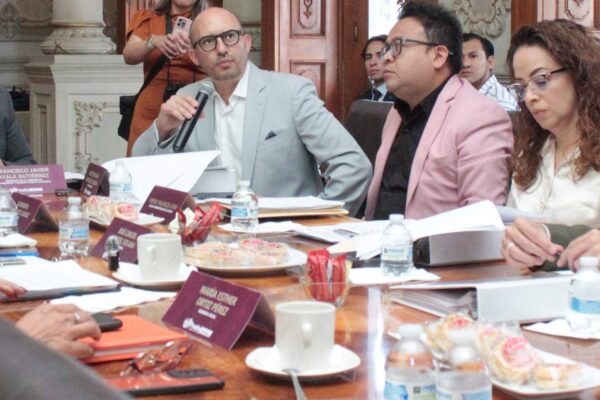 Ayuntamiento de Puebla va por una línea de crédito por 440 mdp para adelantar obras públicas programadas originalmente para 2027. FOTO: EsImagen.