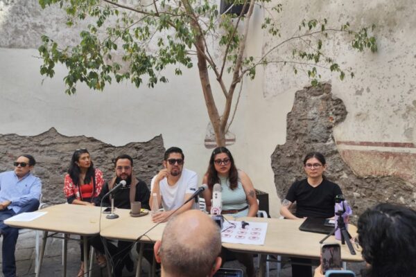 Activistas cuestionan costos, impacto ambiental, opacidad y advierten beneficios limitados del cablebús. FOTO: Quadratín Puebla.