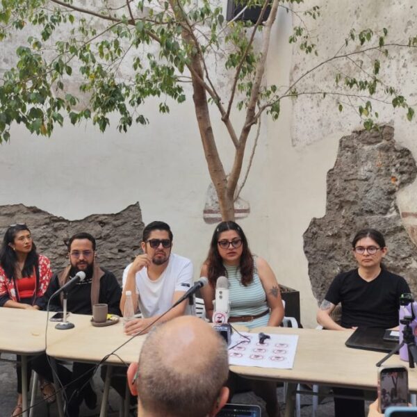 Activistas cuestionan costos, impacto ambiental, opacidad y advierten beneficios limitados del cablebús. FOTO: Quadratín Puebla.