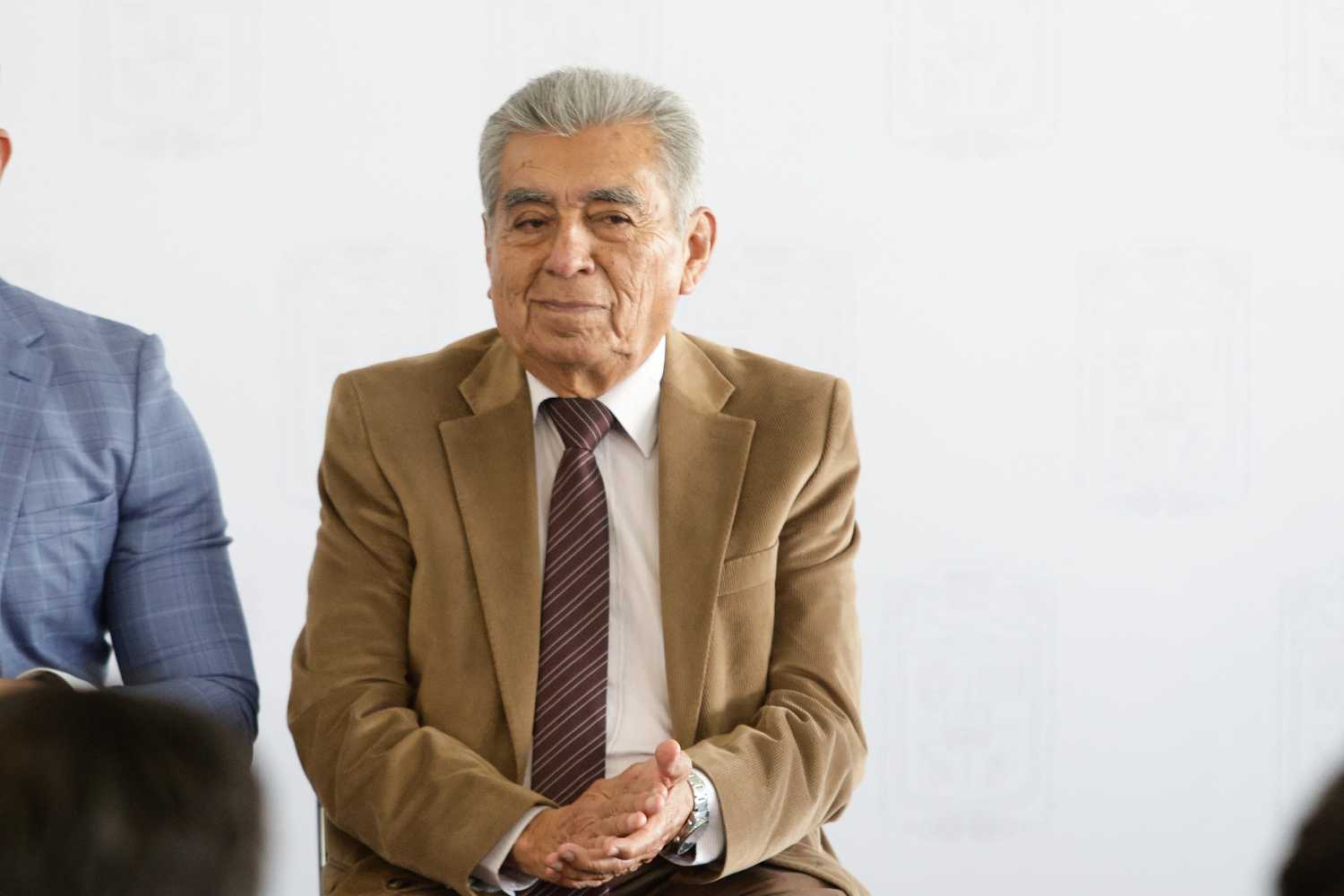 Alejandro Armenta perfila a Abraham Quiroz como nuevo secretario de su gabinete. FOTO: vía Curul Puebla.