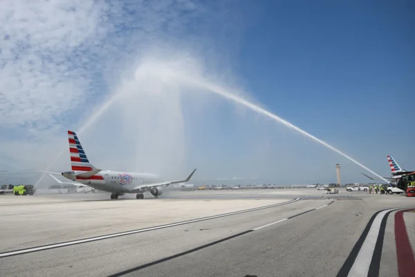 American Airlines reanudó hoy sus vuelos directos entre Miami y Caracas tras casi siete años de suspensión. FOTO: Bloomberg.