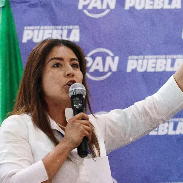 El PAN Puebla presentó denuncias ante el IEE a funcionarias de Morena por promoción personalizada.