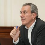 "Se acatará lo que diga la presidenta": cualquier funcionario de Puebla que busque competir en 2027 deberá separarse de su cargo, dice Pepe Chedraui. FOTO: vía Oro Noticias.