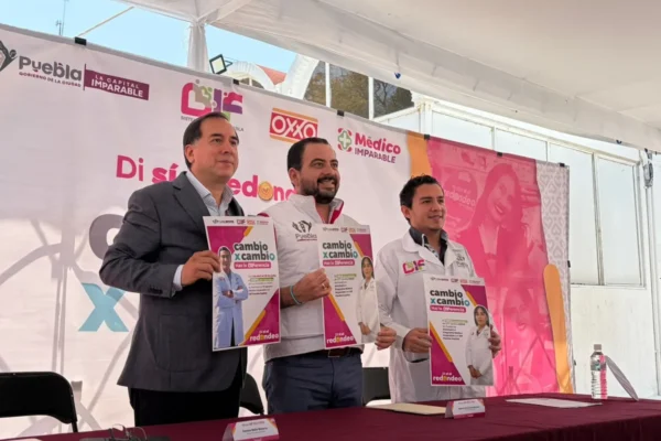 DIF Municipal de Puebla y OXXO lanzan la campaña "Cambio por Cambio"; tu redondeo ayudará a financiar consultas y medicinas gratuitas.