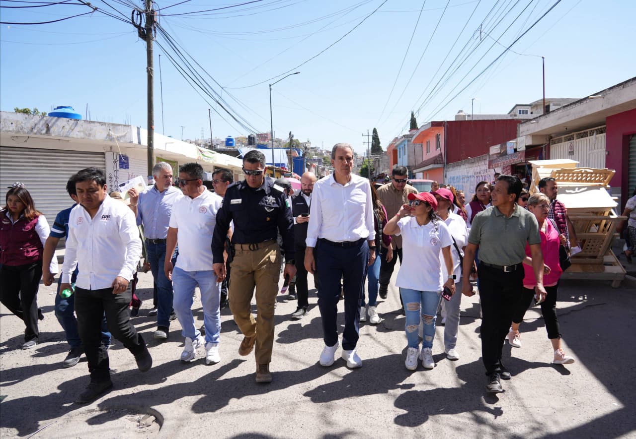 Pepe Chedraui inaugura puente vehicular y reactiva pozo de agua en Xochimehuacan