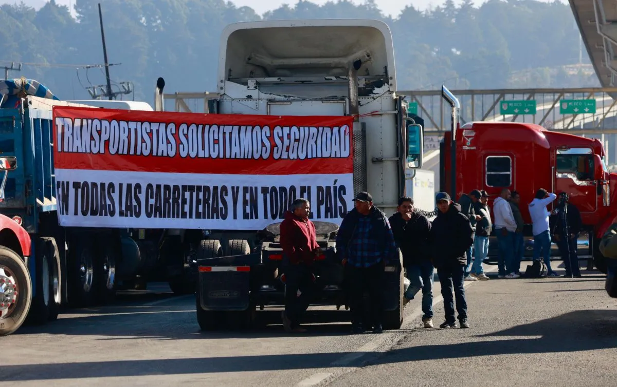 El lunes 6 de abril habrá un megabloqueo nacional de transportistas; autopista México-Puebla entre las que serán tomadas. FOTO: Informador MX.