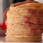 El sector tortillero proyecta un ajuste en el precio del alimento esencial, especialmente en la zona centro del país. FOTO: Cuartoscuro.