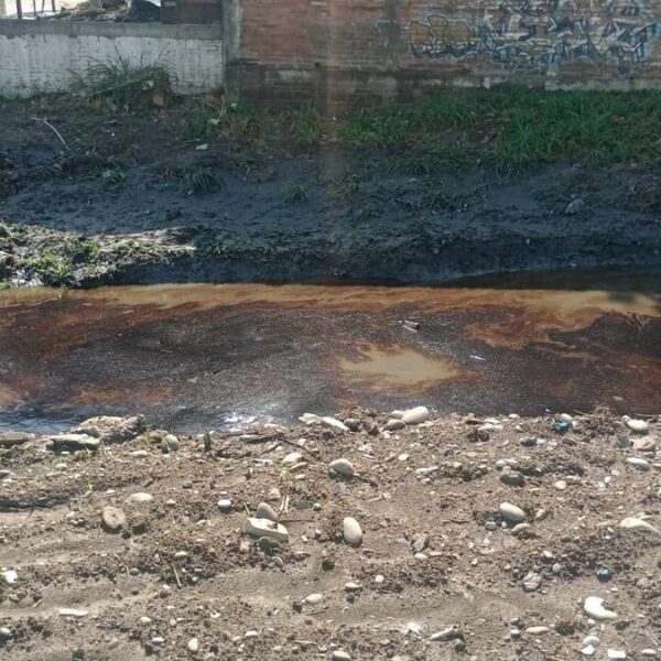 Derrames, incendios y fallas marcan a Pemex en 2026; incidentes recientes generan alerta ambiental. FOTO: PC Poza Rica.