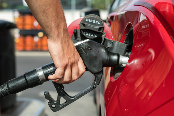 Gobierno federal y gasolineros acuerdan fijar en 27 pesos por litro el precio del diésel a partir de la próxima semana. FOTO: Energy 21.