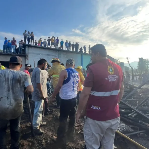 Una explosión registrada en el municipio de Tlaola movilizó a cuerpos de emergencia y dejó 3 personas lesionadas. FOTO: X @PCGobPue.