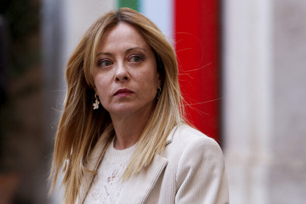 Trump arremete contra Giorgia Meloni tras criticarlo por sus ataques al Papa León XIV. FOTO: Reuters.