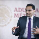 Cambio en la Agencia Nacional de Aduanas: sale Rafael Marín y entra Héctor Alonso Romero. IMAGEN: La Crónica de Hoy.