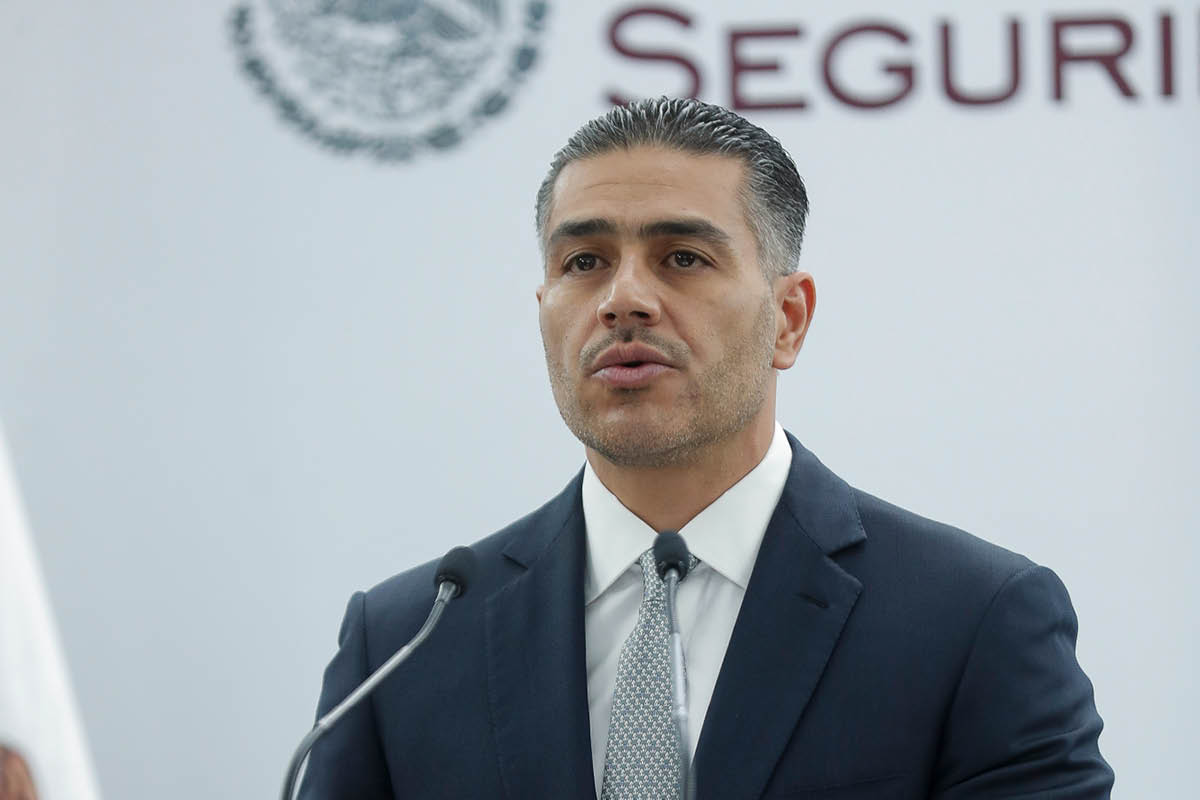 Omar Harfuch informó que la detención de “El Jardinero”se logró con apoyo de inteligencia bilateral con Estados Unidos. FOTO: EFE.