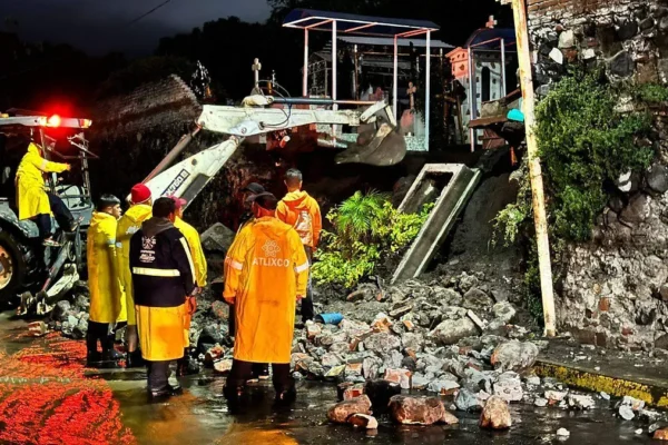 Saldo de la tromba en Atlixco: 25 casas inundadas y severos daños en 30 calles FOTO: El Sol de Puebla.