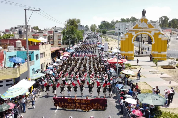 Desfile del 5 de Mayo se queda en Los Fuertes; no regresa a ruta tradicional este año. FOTO: El Sol de Puebla.