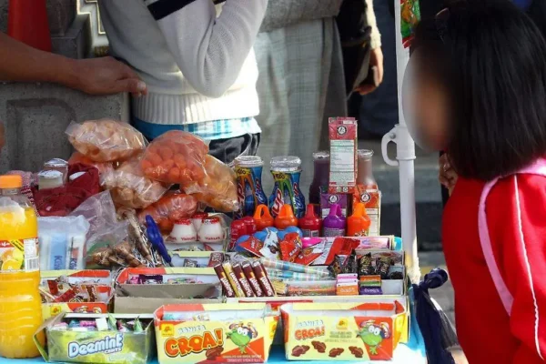 Autoridades de Puebla detectan drogas ocultas en dulces cerca de escuelas. FOTO: El Sol de México.