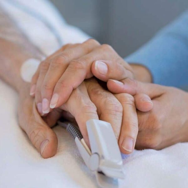 Proponen en el Congreso de Puebla que la voluntad anticipada de pacientes terminales no pueda ser revocada por familiares.