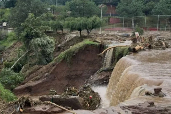 Este mes inicia la rehabilitación de 22 puentes en Puebla como parte de un plan nacional para reparar los daños estructurales causados por las lluvias de 2025. FOTO: Almanaque Puebla.