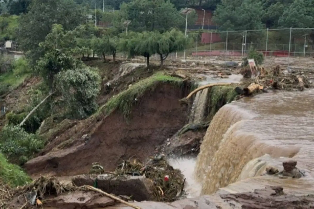 Este mes inicia la rehabilitación de 22 puentes en Puebla como parte de un plan nacional para reparar los daños estructurales causados por las lluvias de 2025. FOTO: Almanaque Puebla.