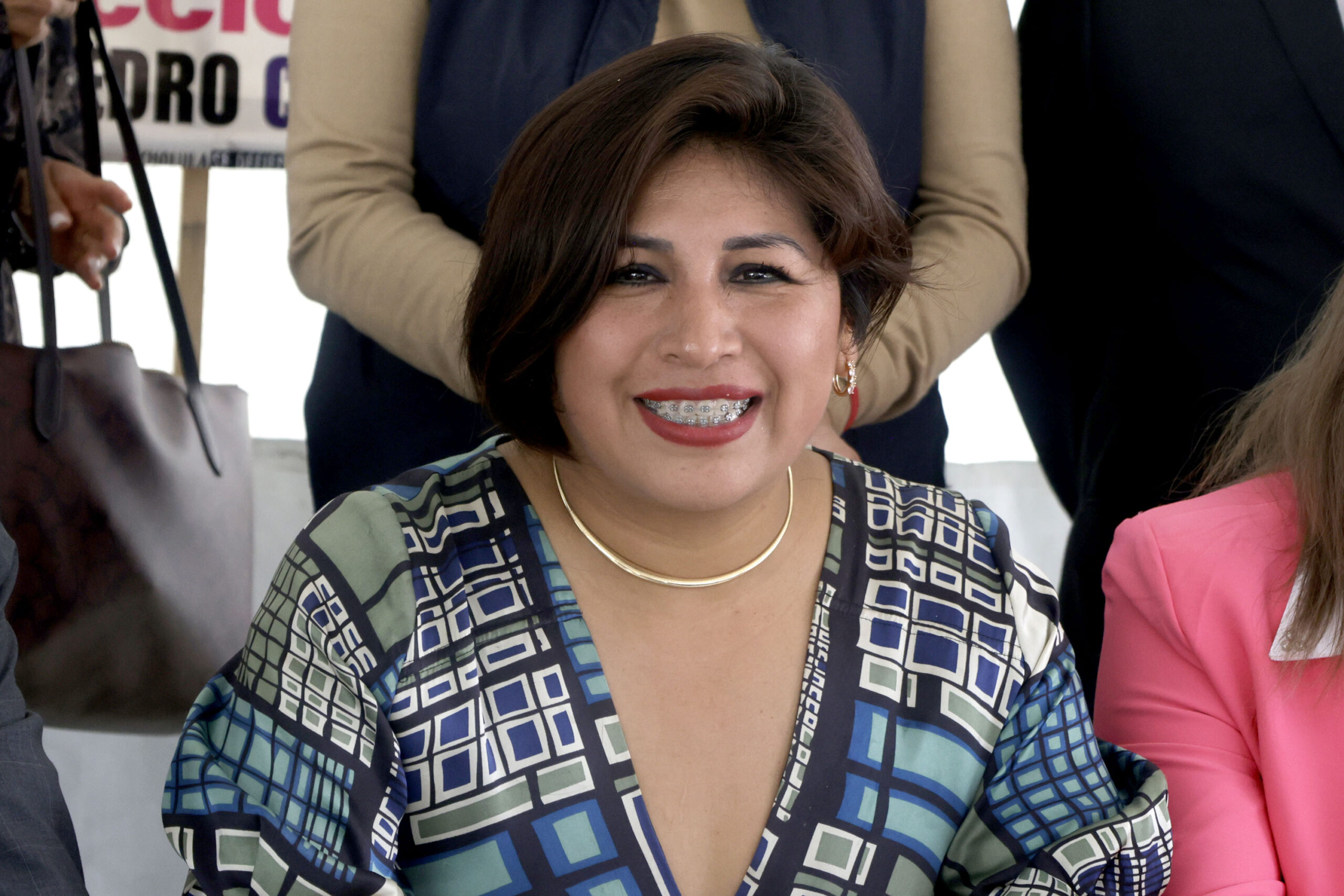 Falta de documentos y altercado verbal derivan en breve detención de Roxana Luna en Tlaltenango