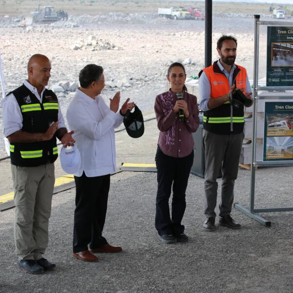 Claudia Sheinbaum supervisa el Tren México-Pachuca; promete construir más km que AMLO. FOTO: Milenio Hidalgo.