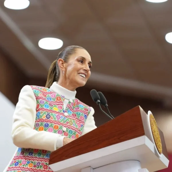 Claudia Sheinbaum confirmó una gira de trabajo por Puebla y Tlaxcala para este sábado 11 y domingo 12 de abril. FOTO: Presidencia.
