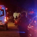 Tres personas fueron arrojadas de un auto en la México-Tuxpan, dos hombres y una mujer. Hay una victima.