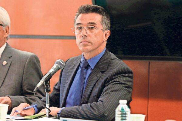 El diputado federal Sergio Mayer Bretón presentó su renuncia irrevocable a Morena y solicitó su baja definitiva del padrón de militantes. FOTO: vía El Siglo de Torreón.
