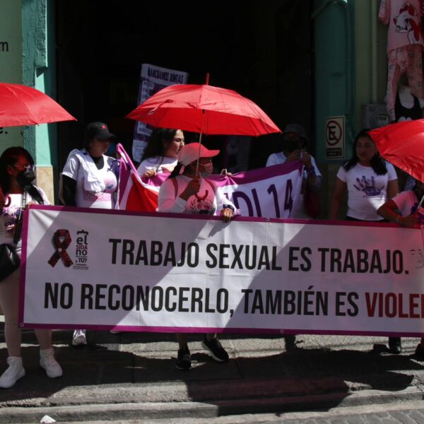 SCJN atrae amparo de "Las Chicas de la 14"; buscan reconocimiento como trabajadoras no asalariadas. FOTO: El Sol de Puebla.