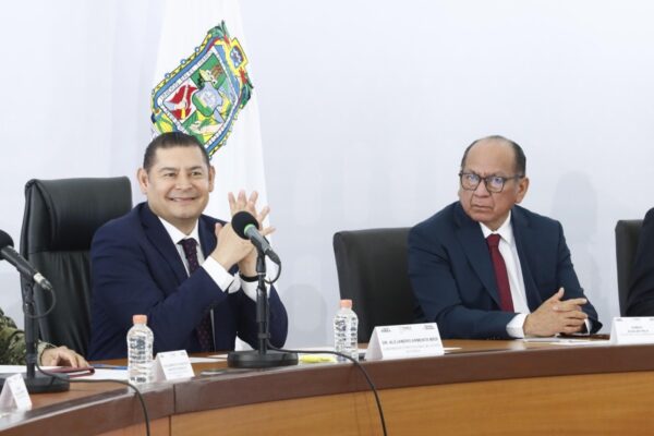 “Por hoy no se los presto”: Armenta descarta salida de Aguilar Pala de Segob. FOTO: vía El Referente.