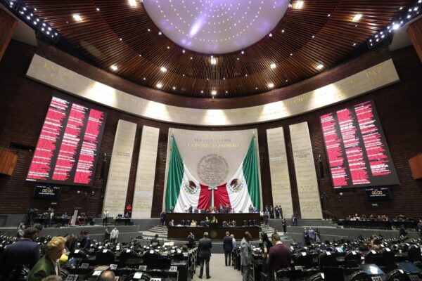 Diputados aprueban reforma de Monreal para anular elecciones por injerencia extranjera; pasa al Senado. FOTO: Expansión Politica.