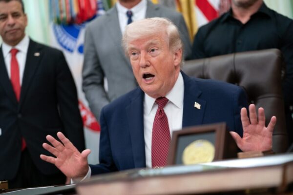 Demandan al gobierno de Trump por usar sin permiso la música navideña de Charlie Brown.