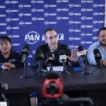 Mario Riestra aseguró que el partido cuenta con una baraja de perfiles "sumamente competitiva" para recuperar la capital del estado. FOTO: X @marioriestra.