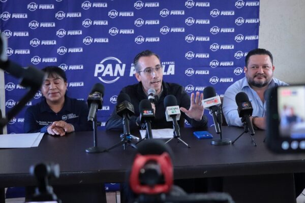 Mario Riestra aseguró que el partido cuenta con una baraja de perfiles "sumamente competitiva" para recuperar la capital del estado. FOTO: X @marioriestra.
