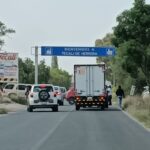 Bloquean la Tepeaca-Tecali; acusan a alcalde de guardar apoyos del campo para las elecciones.