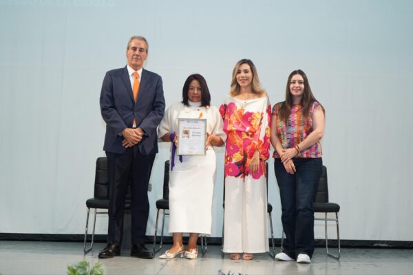 Carmen Sánchez lleva a Puebla su lucha y testimonio como sobreviviente de violencia ácida.