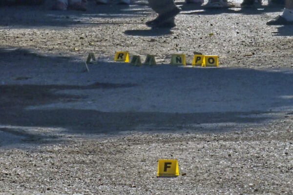 FGE Puebla buscaba detener a presunta ladrona de cuentahabientes que logró escapar, desatando la balacera en La Paz. FOTO: Agencia Enfoque.