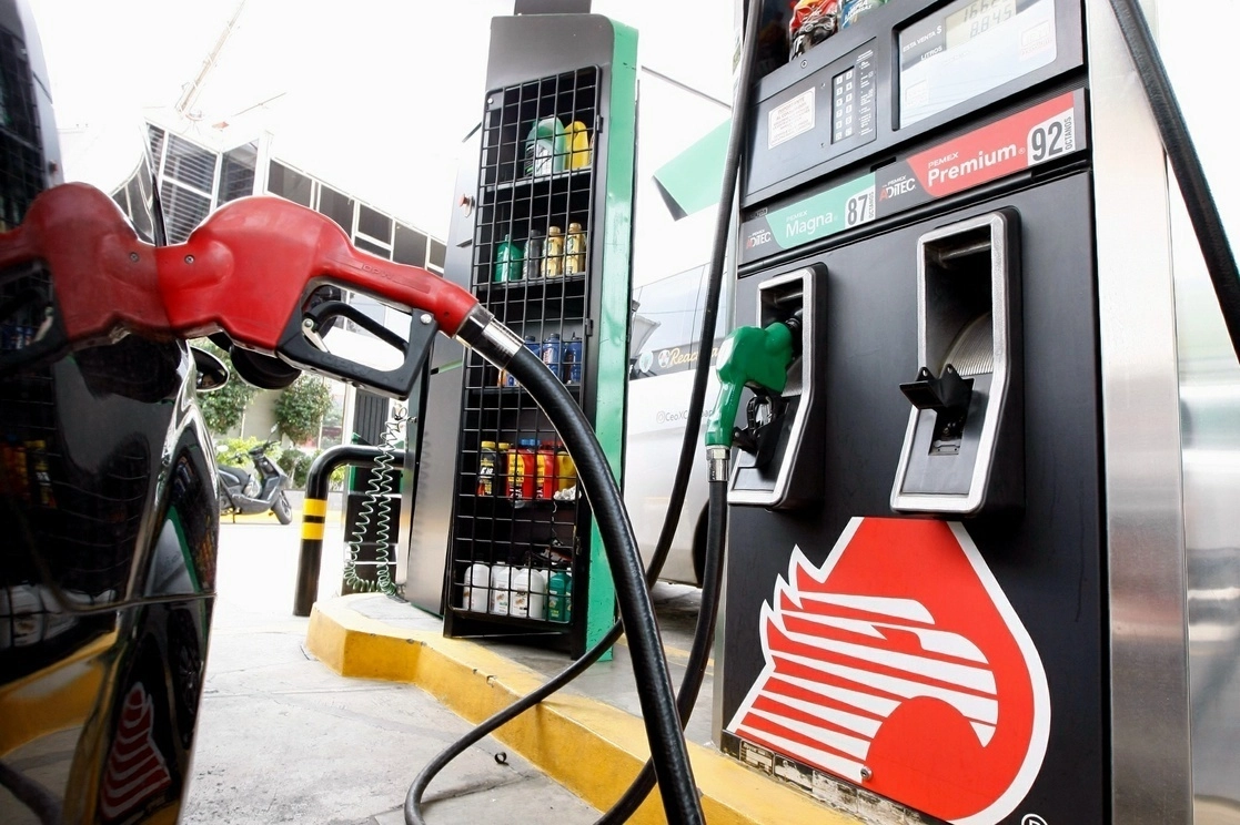 El gobierno federal incrementa los apoyos a los combustibles. FOTO: Roberto García.