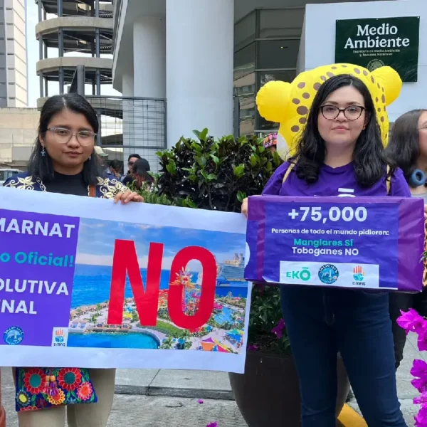 Presionan a Semarnat con bloqueos y Semarnat confirma el freno definitivo del megaproyecto "Perfect Day" de Royal Caribbean en Mahahual. FOTO: Verónica Santamaría.