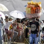 Prohibirán cobro de sillas y venta informal en la ruta del Desfile del 5 de Mayo.