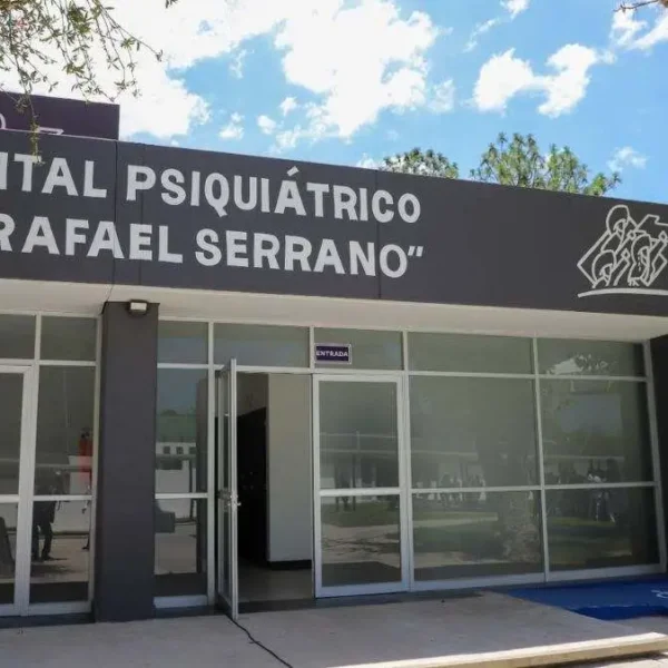Se busca a Maribel, una mujer de 42 años logró evadirse del Hospital Psiquiátrico Dr. Rafael Serrano. FOTO: Ángulo 7.