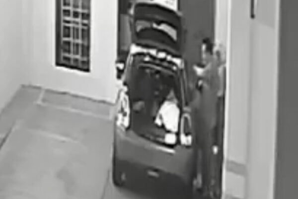 Localizan Mini Cooper donde se habrían llevado a Blanca Adriana tras ir a una clínica estética en Zavaleta.