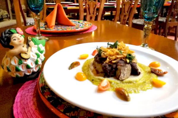 El aumento en el precio de insumos obligó a restaurantes de Puebla a elevar hasta 10% el costo de sus platillos