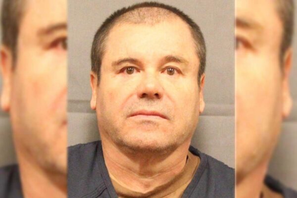 “El Chapo” Guzmán volvió a insistir en su extradición a México y culpó al gobierno mexicano de los delitos violentos por los que fue condenado. IMAGEN: vía López Doriga.
