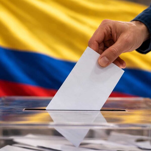Iván Cepeda, Abelardo de la Espriella y Paloma Valencia lideran la carrera presidencial en Colombia. FOTO: CEDOC.