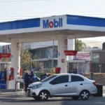Casi 100 gasolineras de Puebla podrían enfrentar reducción en el suministro de combustible por la sobredemanda hacia Pemex y problemas logísticos derivados de la guerra en Irán. FOTO: Ángulo 7.