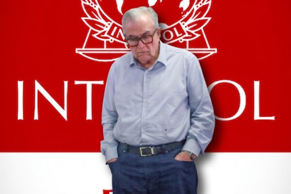 La SSPC informó que no existe una ficha roja de Interpol contra el gobernador con licencia de Sinaloa, Rubén Rocha Moya. IMAGEN: Aristegui Noticias.