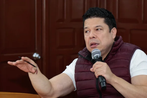 Gabriel Biestro descarta suspensión de recolección de basura en la capital poblana tras la clausura parcial de Chiltepeque. FOTO: Heraldo de Puebla.