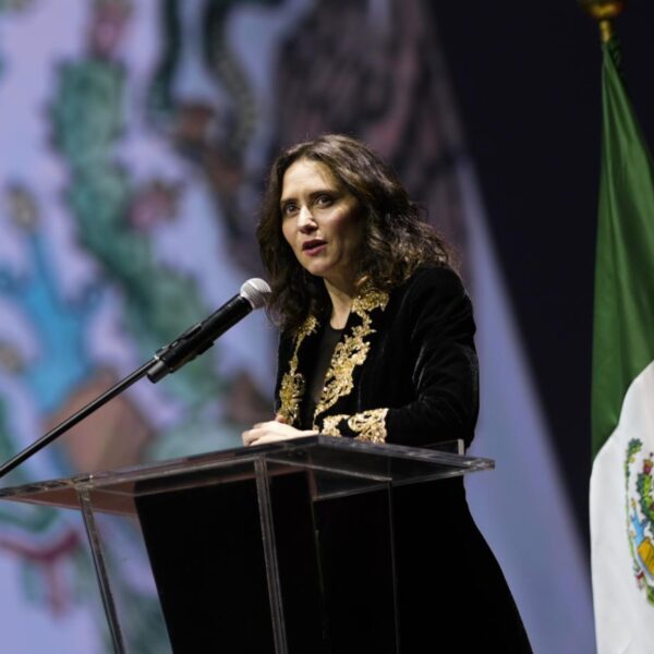 Isabel Díaz Ayuso suspendió la última parte de su gira en México; acusó al gobierno de Claudia Sheinbaum de promover un “clima de boicot”. FOTO: Comunidad de Madrid.